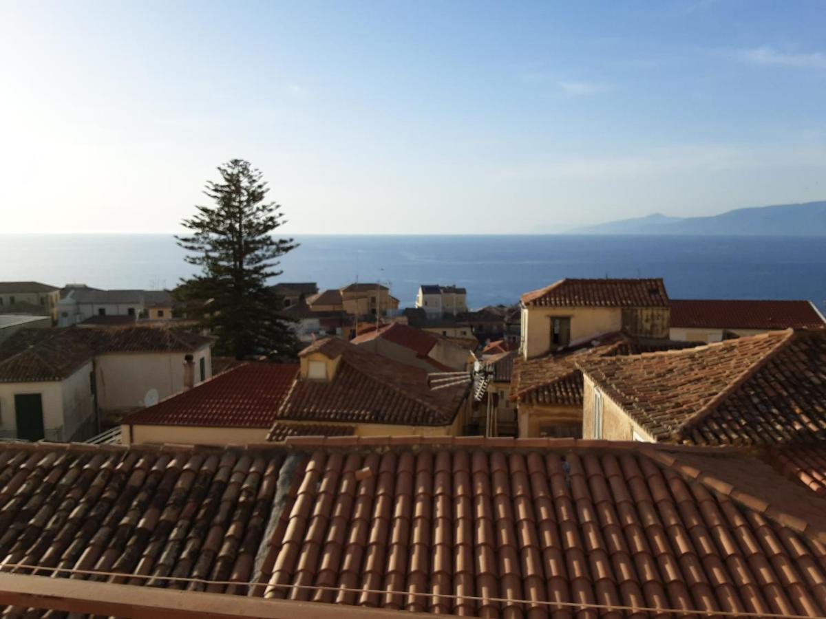 "Lo Studiolo" Apartment Πίτσο Εξωτερικό φωτογραφία