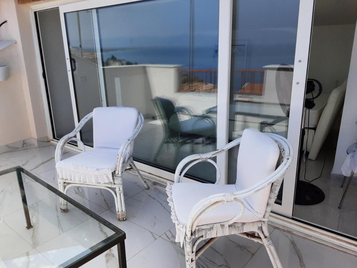 "Lo Studiolo" Apartment Πίτσο Εξωτερικό φωτογραφία
