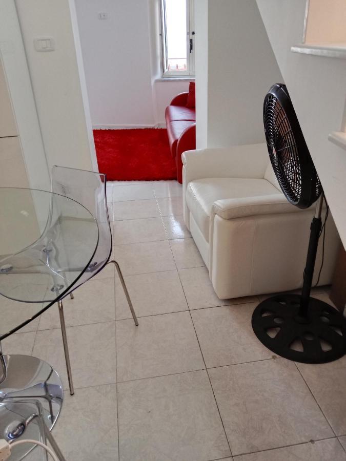 "Lo Studiolo" Apartment Πίτσο Εξωτερικό φωτογραφία
